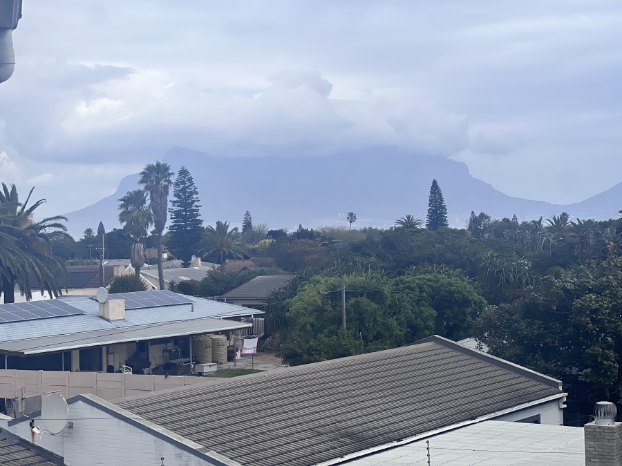 To Let 1 Bedroom Property for Rent in Table View Western Cape